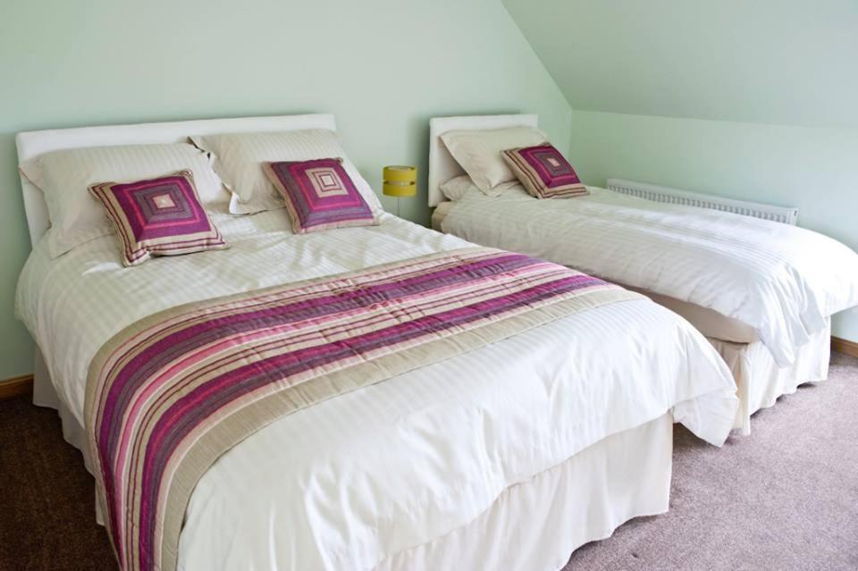 ستراتهيفين Bamflatt Farm Bed & Breakfast الغرفة الصورة